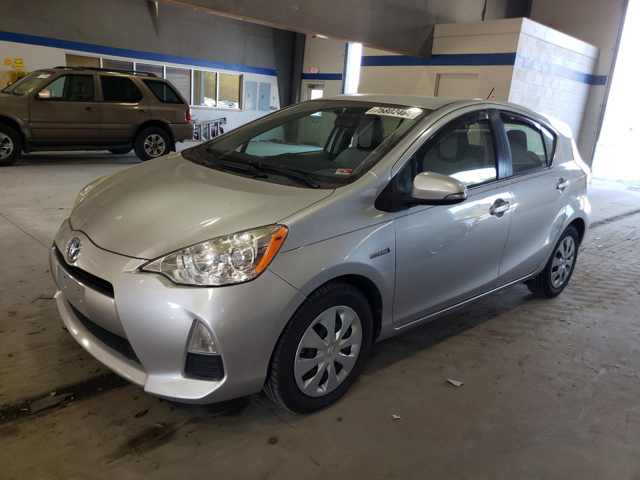 TOYOTA PRIUS C 2014