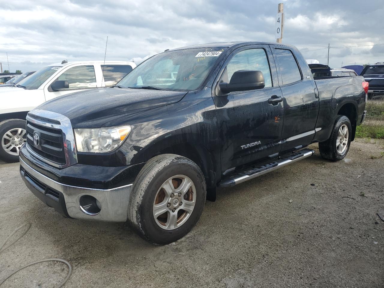 TOYOTA TUNDRA DOU 2012