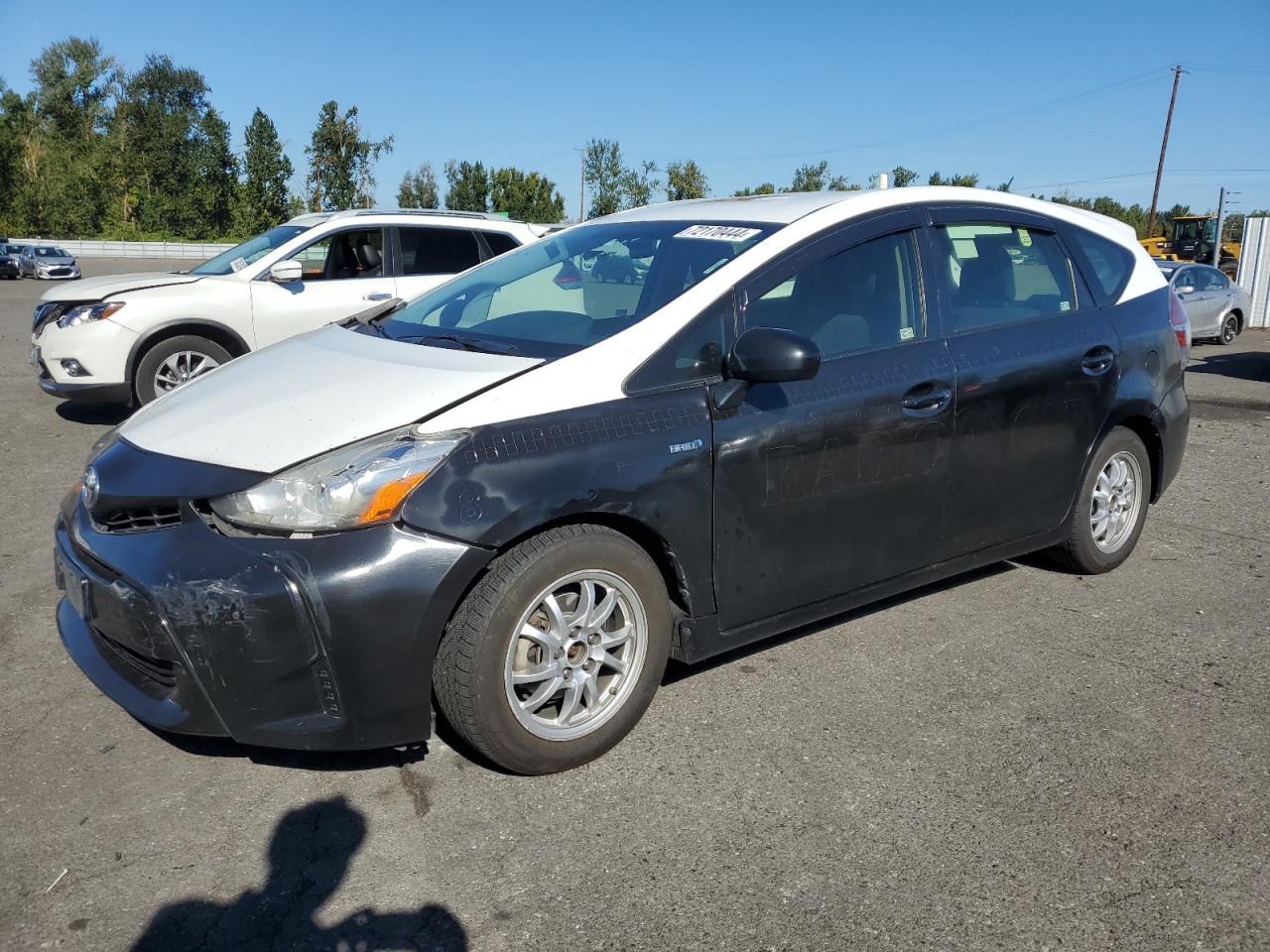 TOYOTA PRIUS V 2015