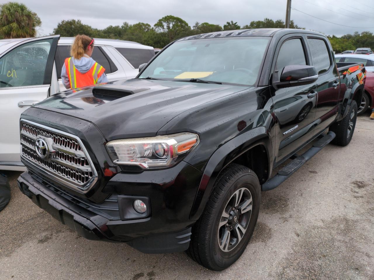 TOYOTA TACOMA DOU 2016