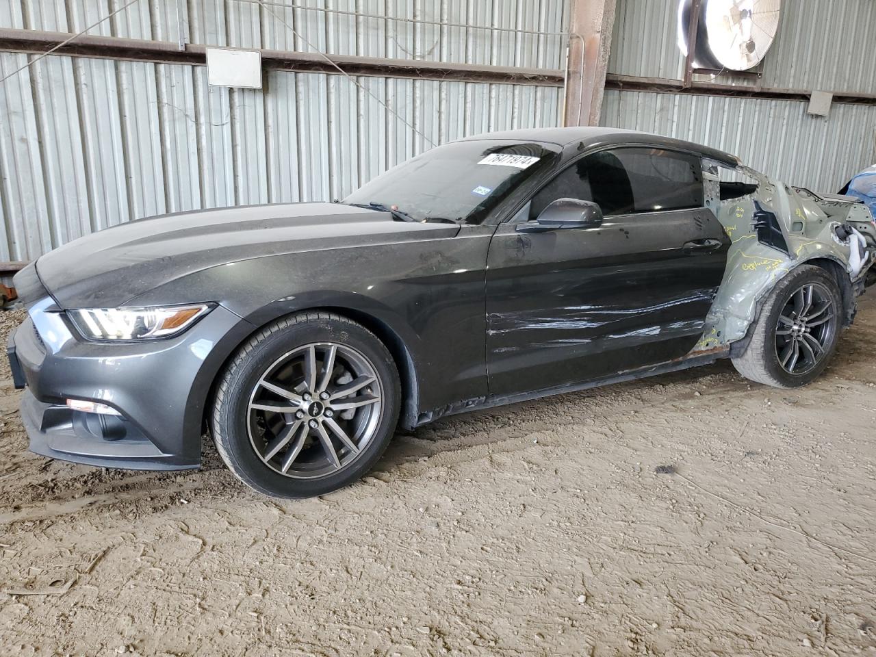 FORD MUSTANG 2017