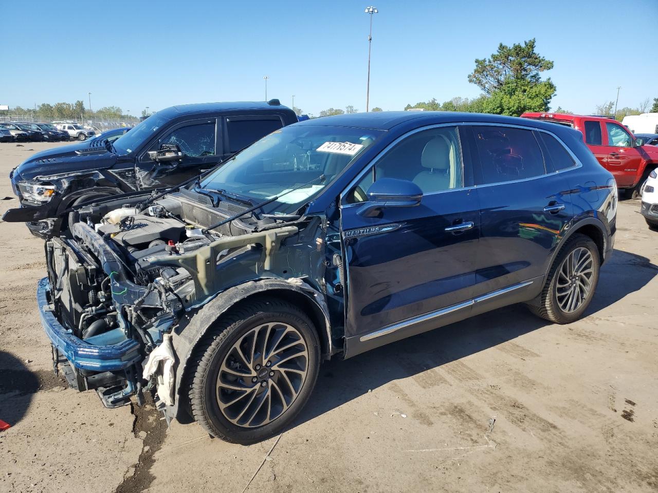 LINCOLN NAUTILUS R 2019
