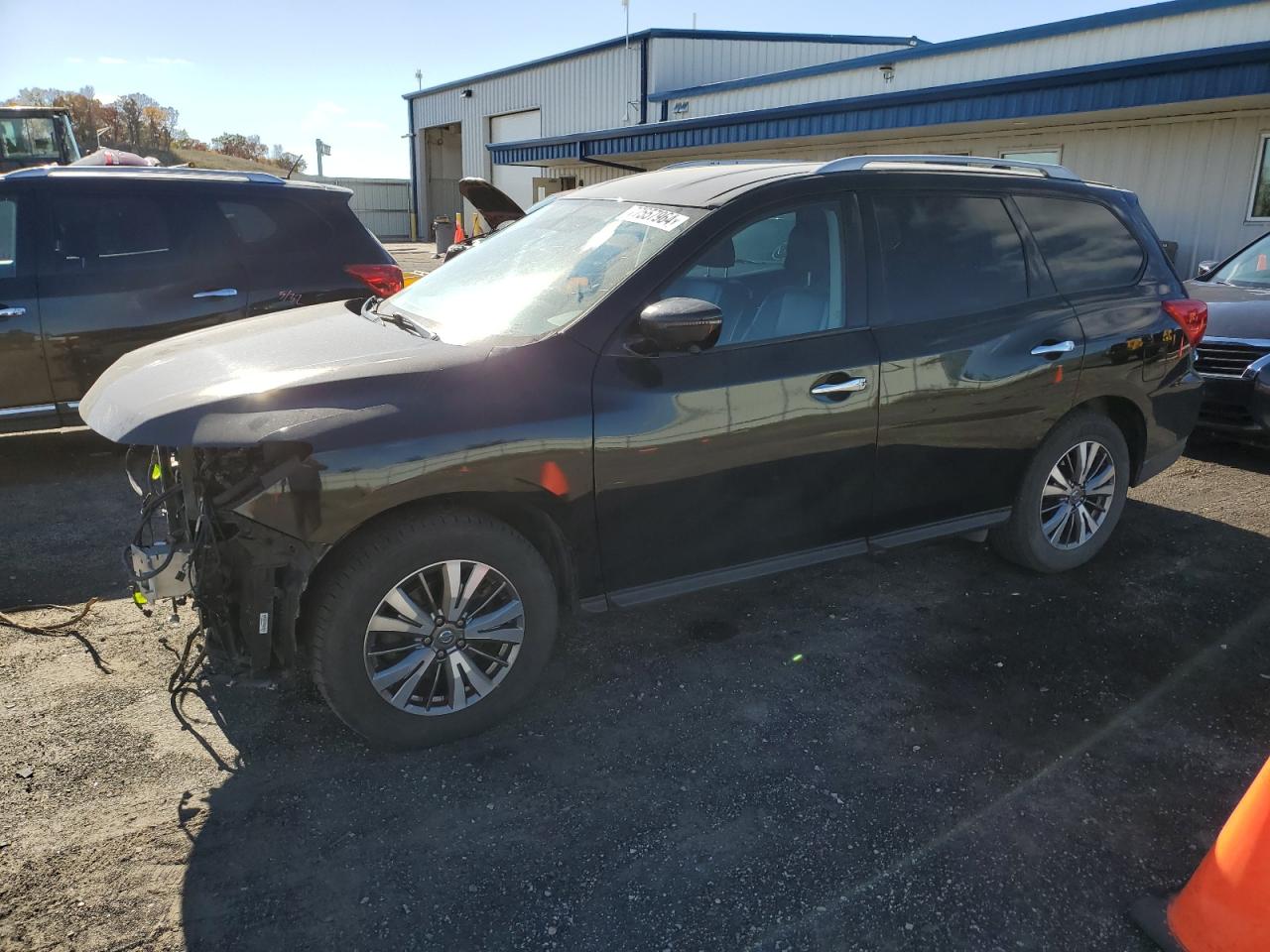 NISSAN PATHFINDER 2020