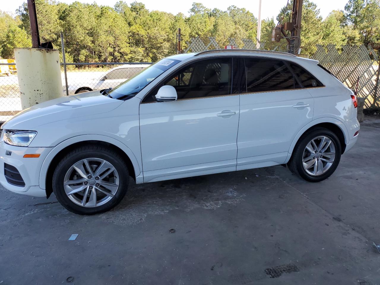 AUDI Q3 PREMIUM 2016