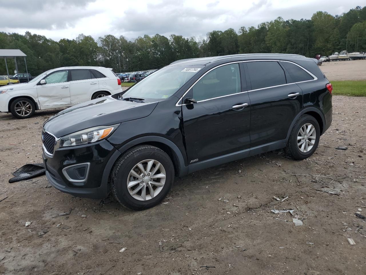 KIA SORENTO LX 2017