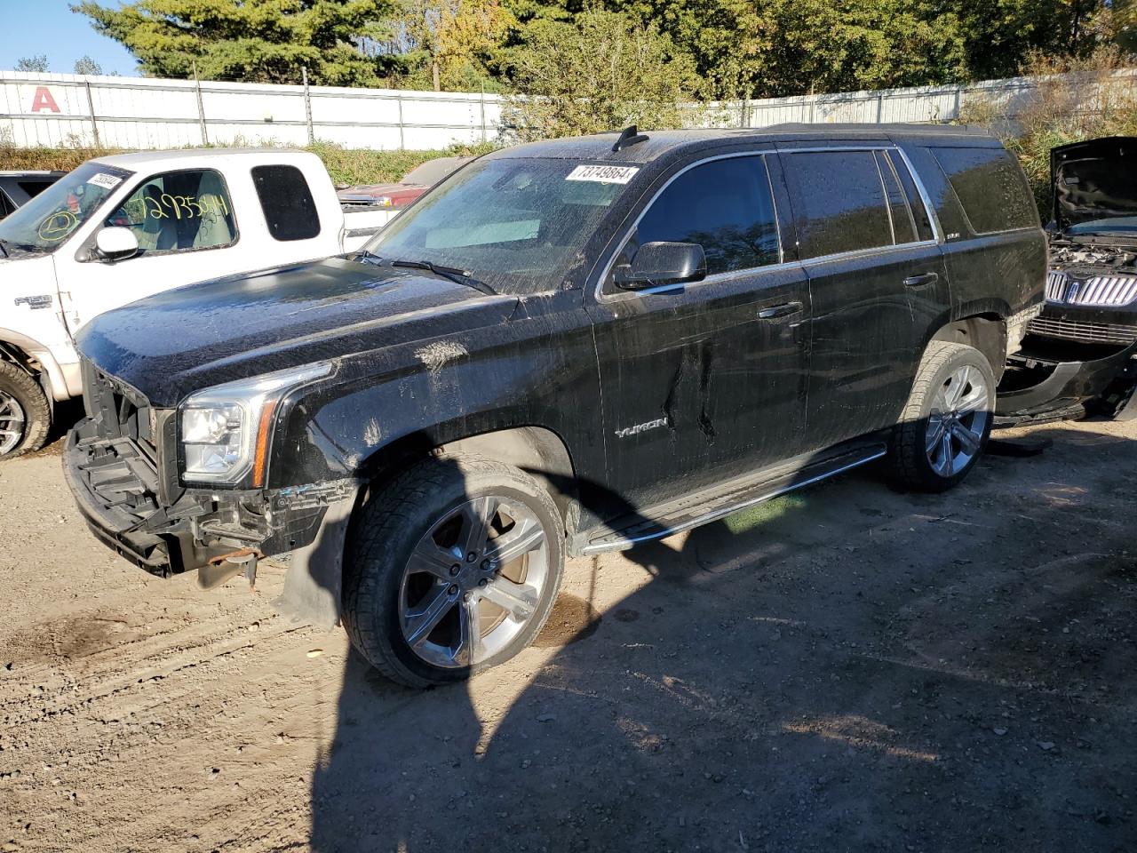 GMC YUKON SLE 2016
