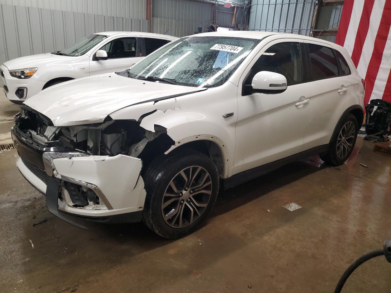 MITSUBISHI OUTLANDER 2018