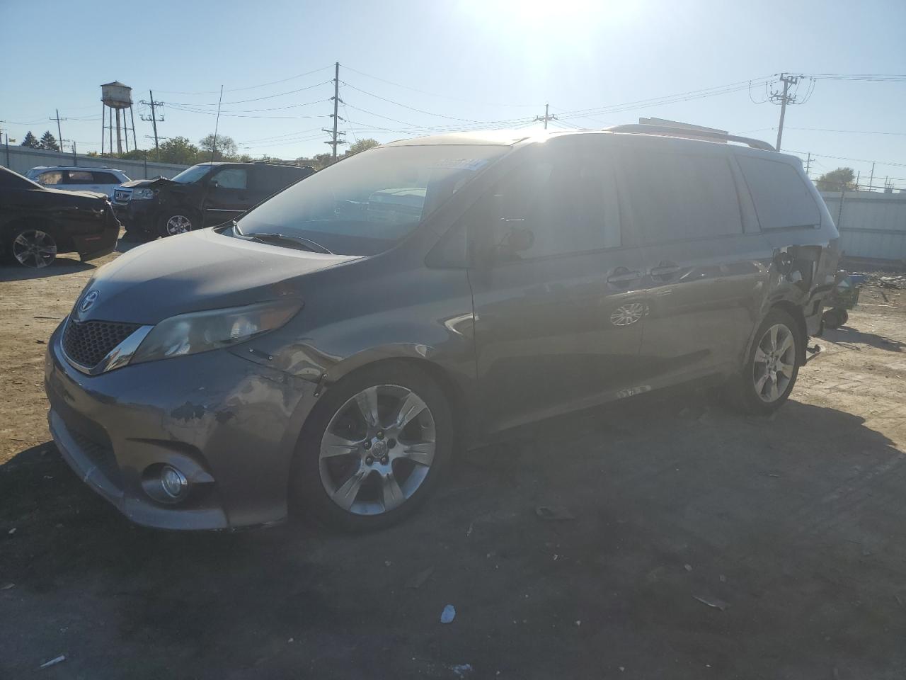 TOYOTA SIENNA SPO 2012