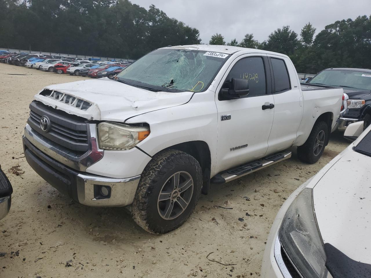 TOYOTA TUNDRA DOU 2014