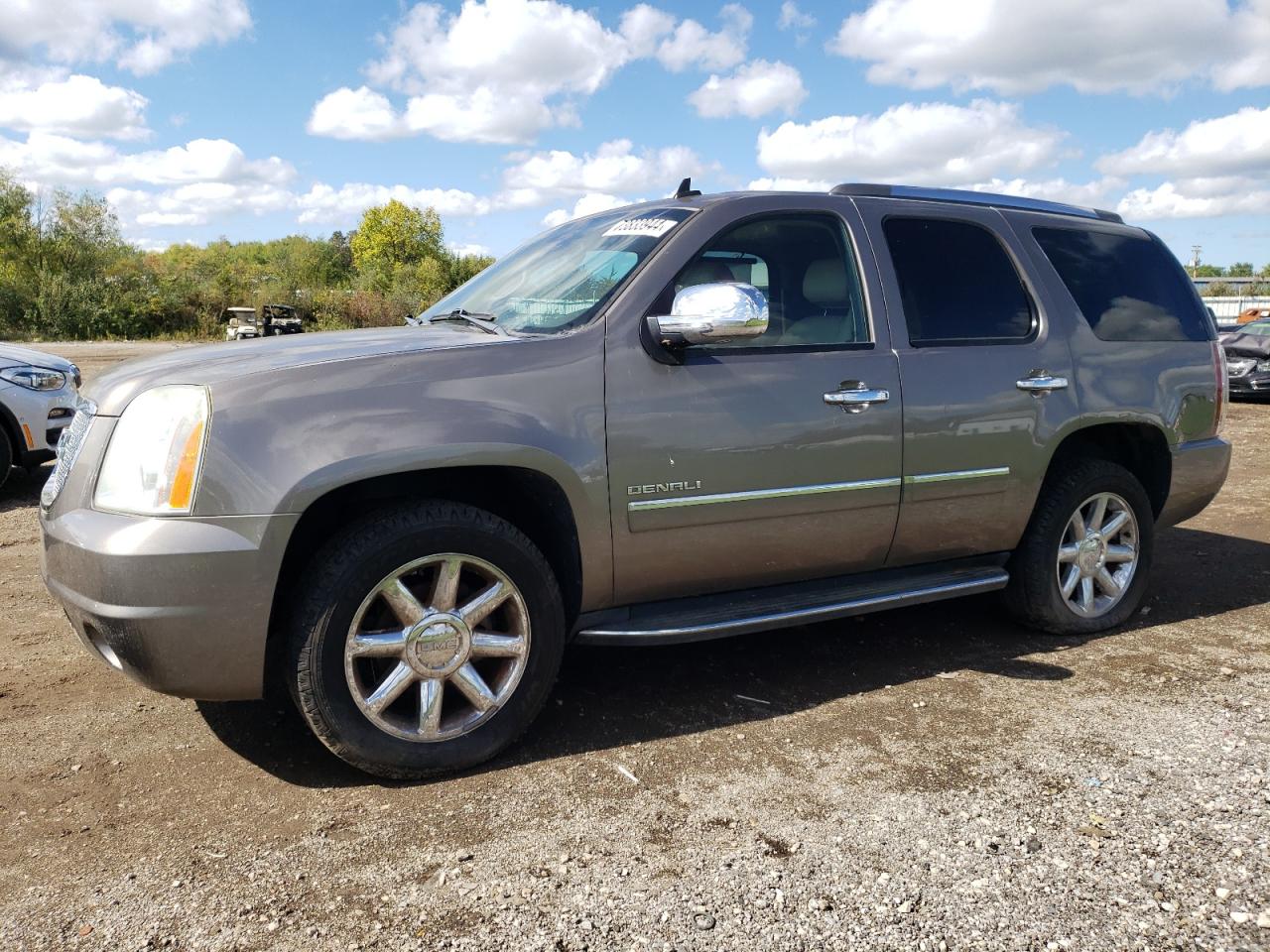 GMC YUKON DENA 2011