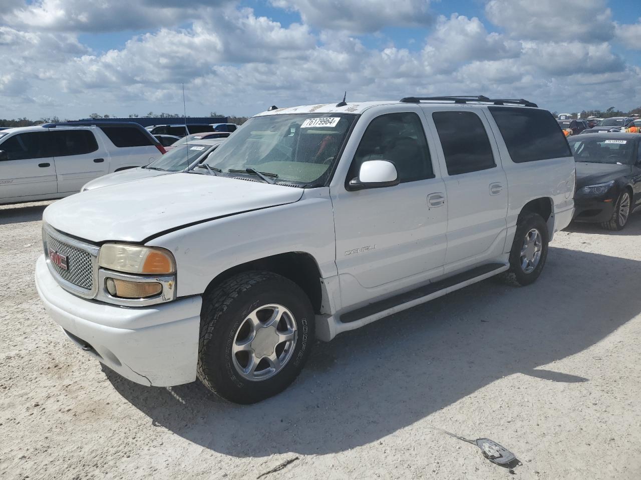GMC YUKON XL D 2004