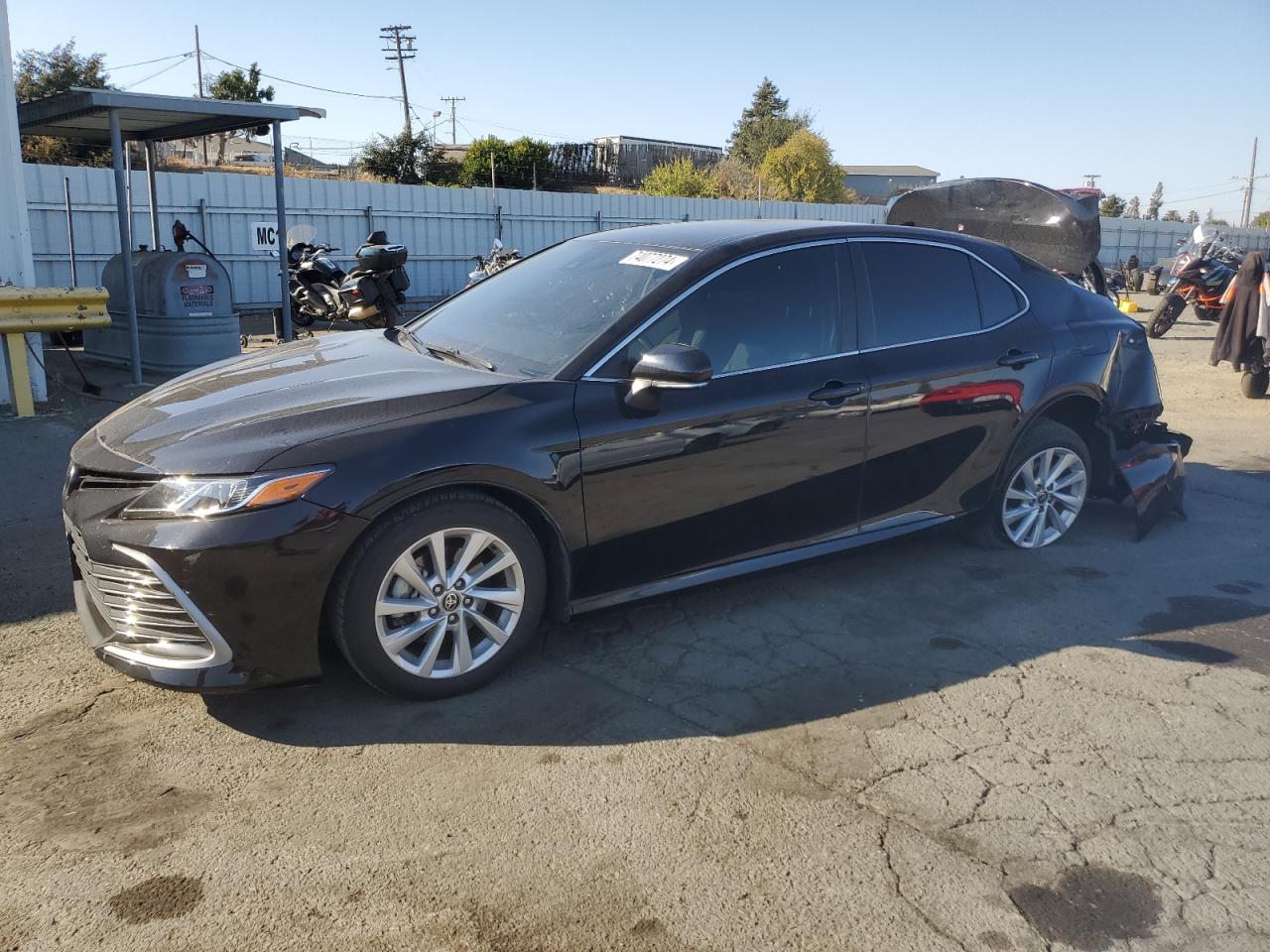 TOYOTA CAMRY LE 2022