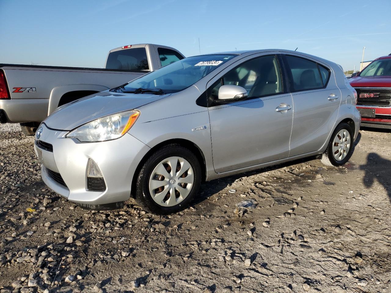 TOYOTA PRIUS C 2013