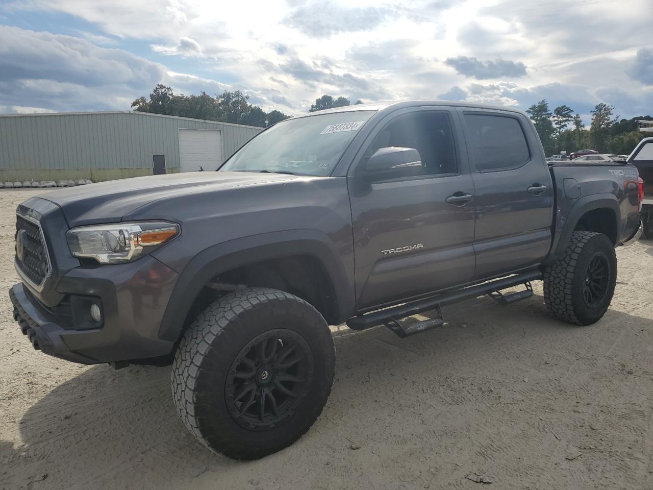 TOYOTA TACOMA DOU 2018