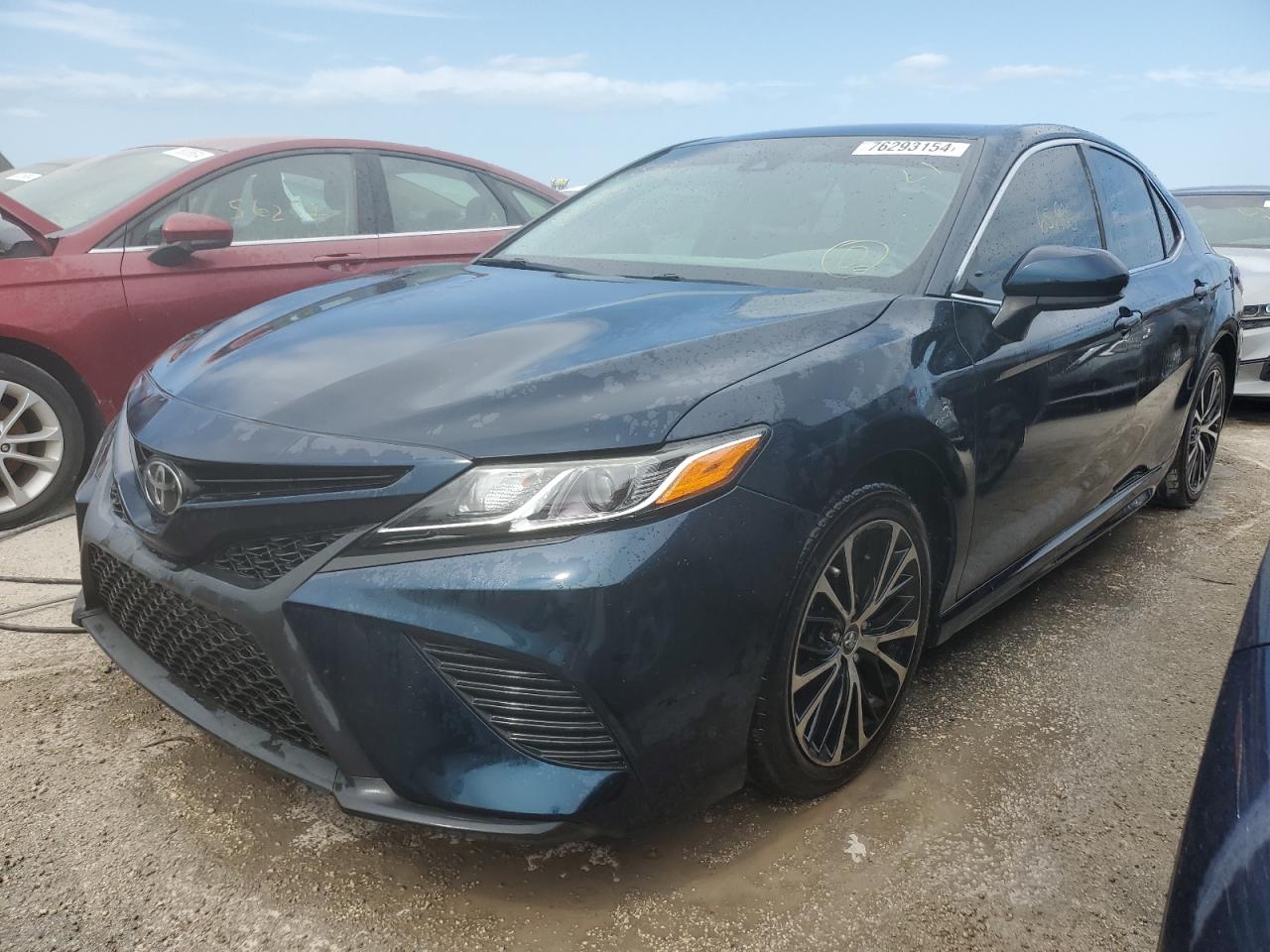 TOYOTA CAMRY SE 2020