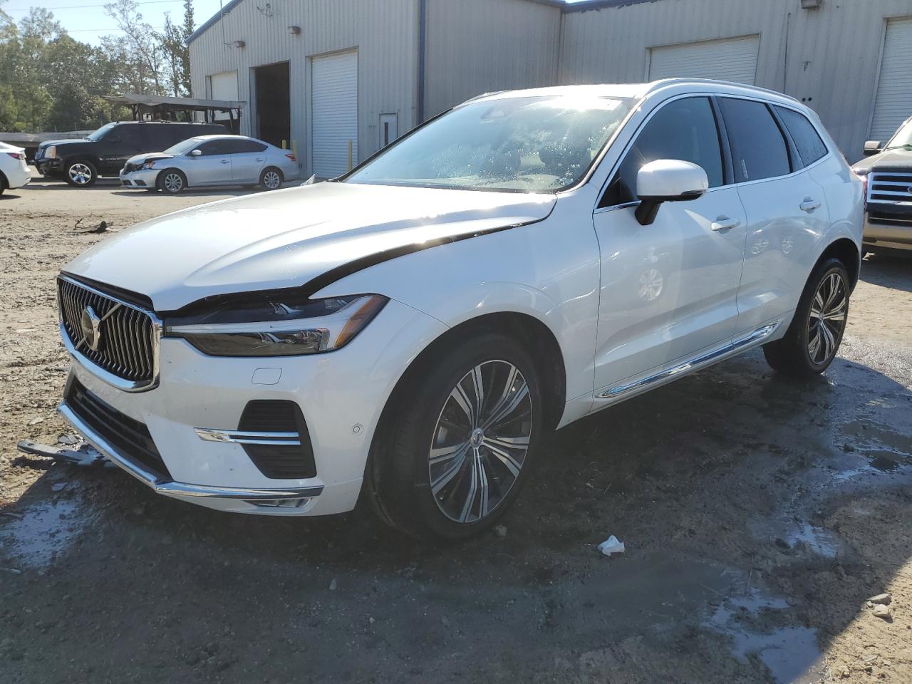VOLVO XC60 PLUS 2023