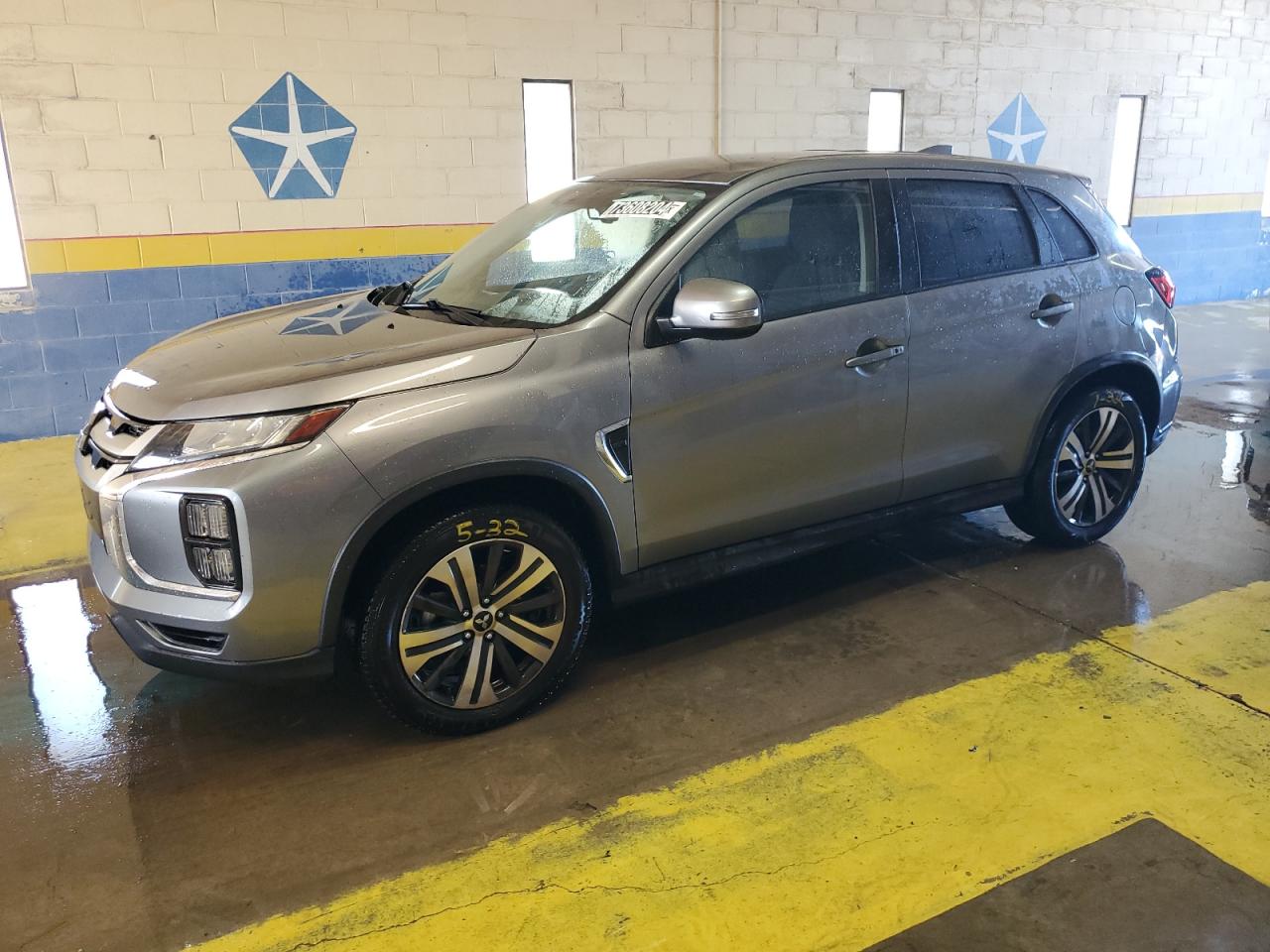 MITSUBISHI OUTLANDER 2020