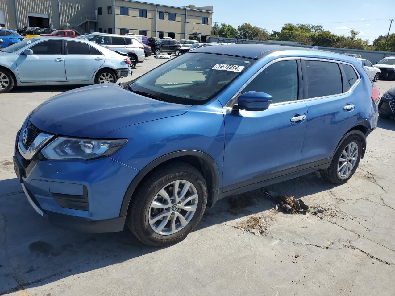 NISSAN ROGUE 2019