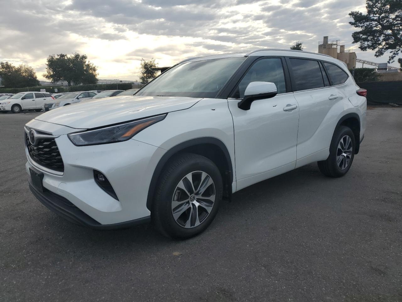 TOYOTA HIGHLANDER 2023