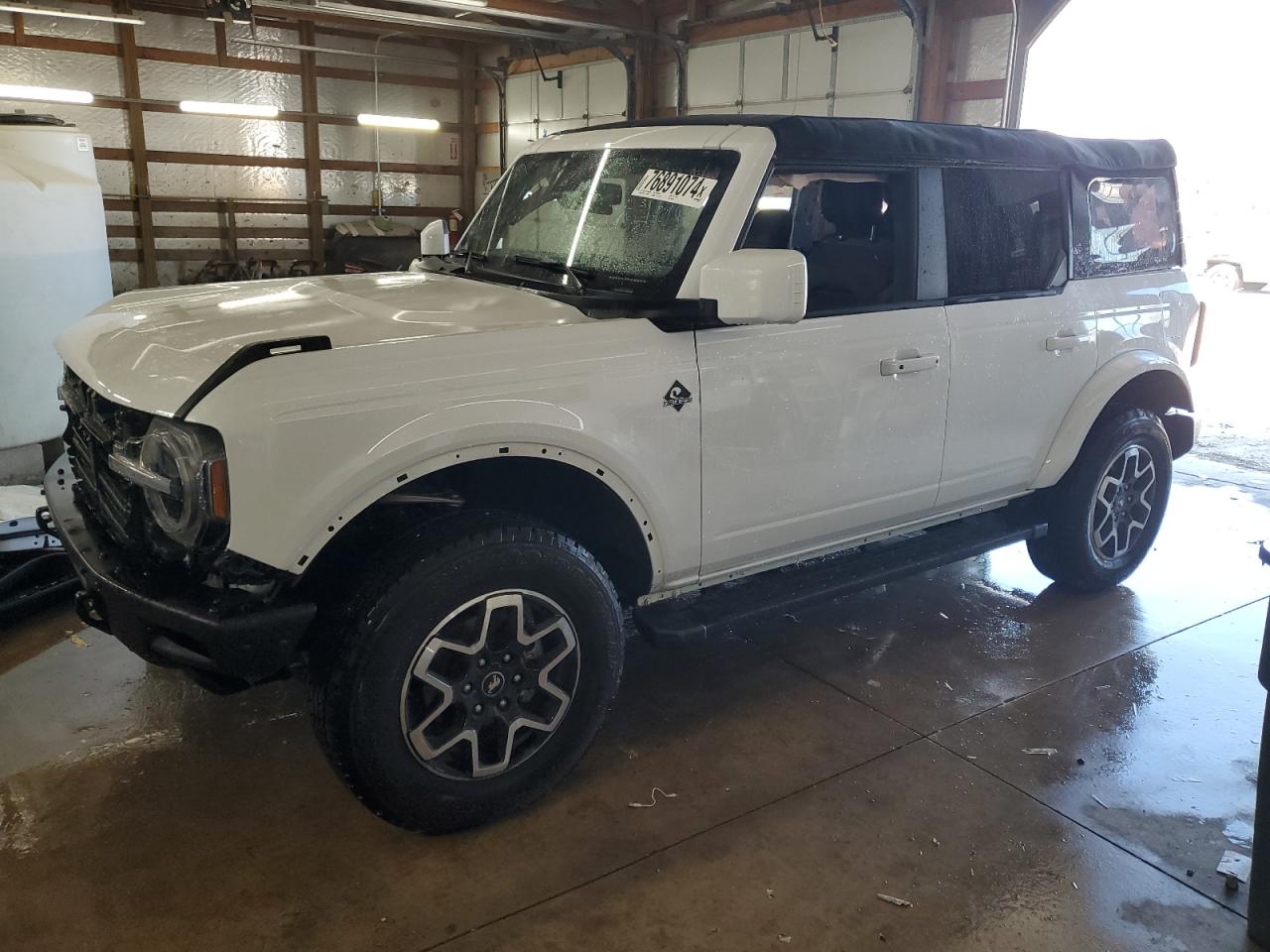 FORD BRONCO OUT 2024