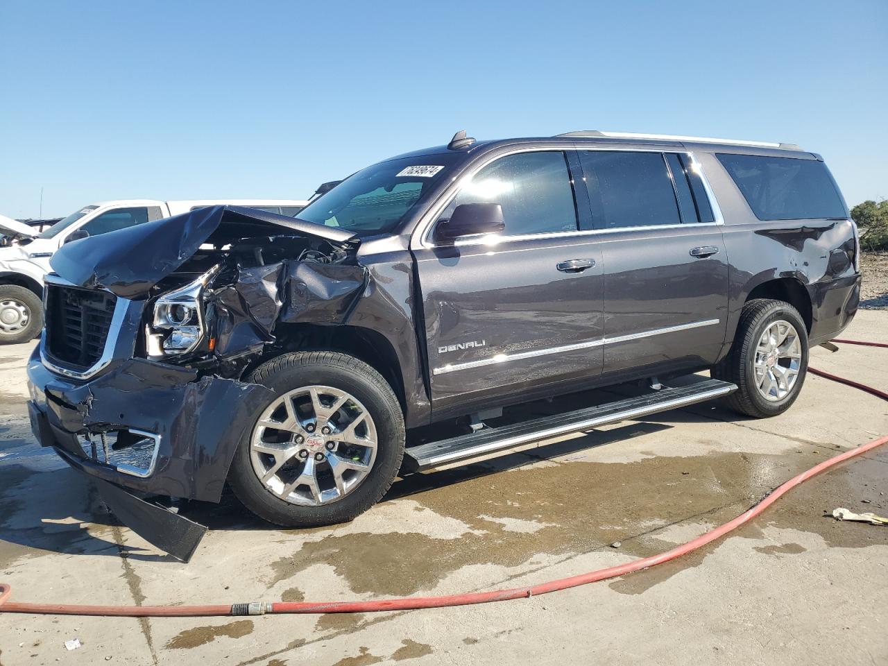 GMC YUKON XL D 2017
