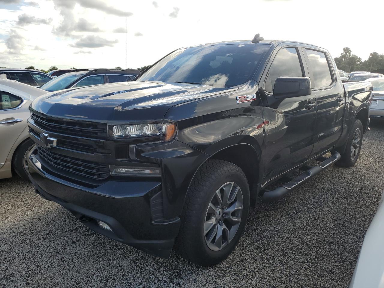 CHEVROLET SILVERADO 2021