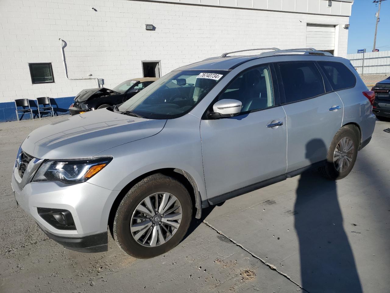 NISSAN PATHFINDER 2020