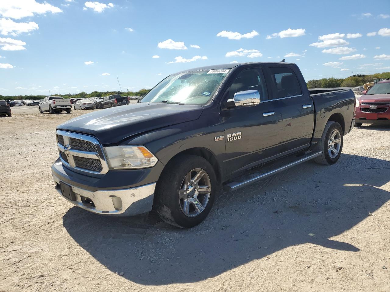 RAM 1500 SLT 2017
