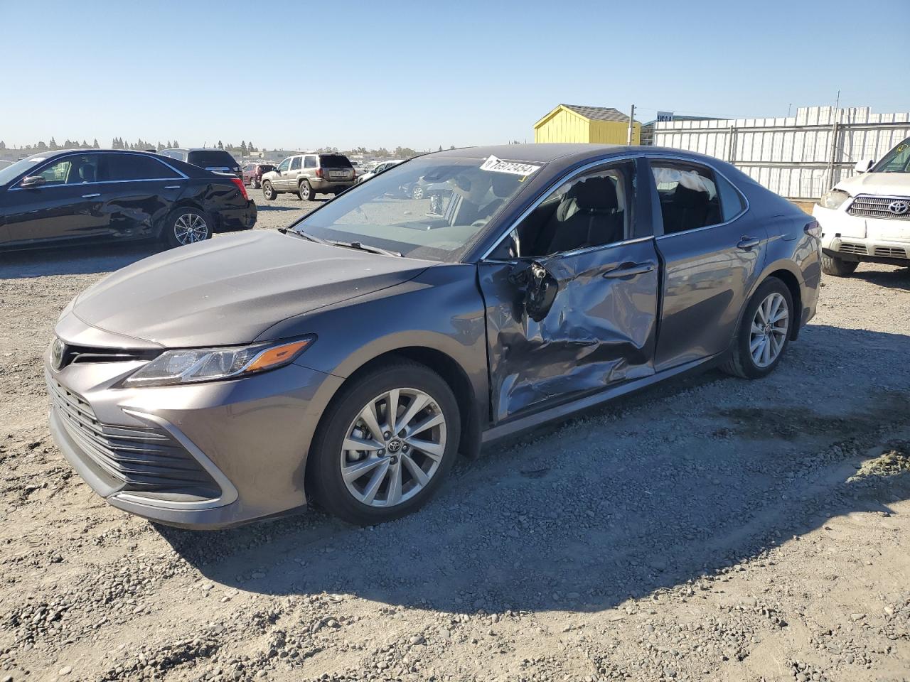 TOYOTA CAMRY LE 2023
