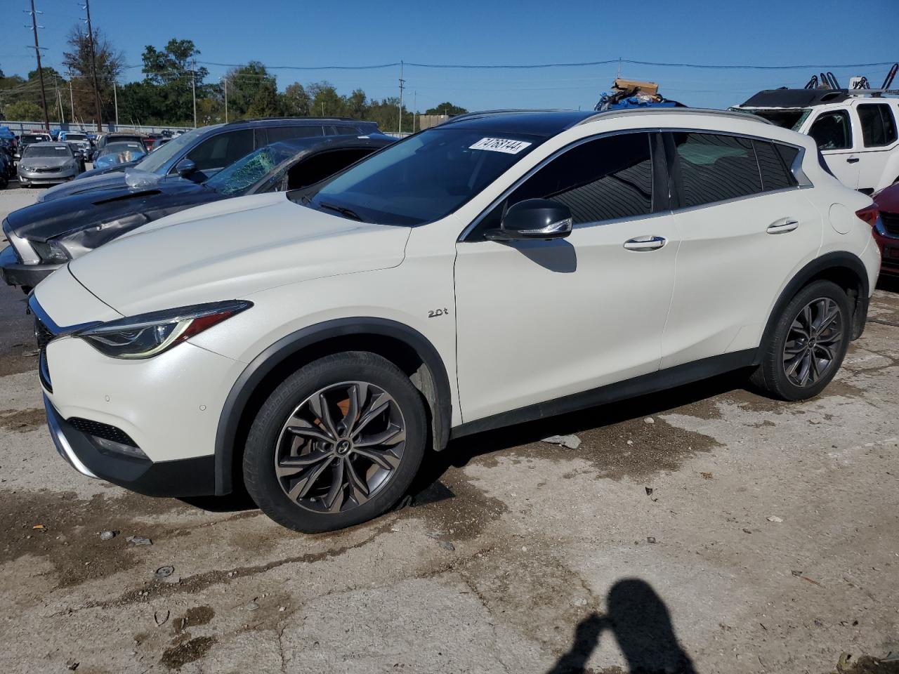INFINITI QX30 BASE 2017