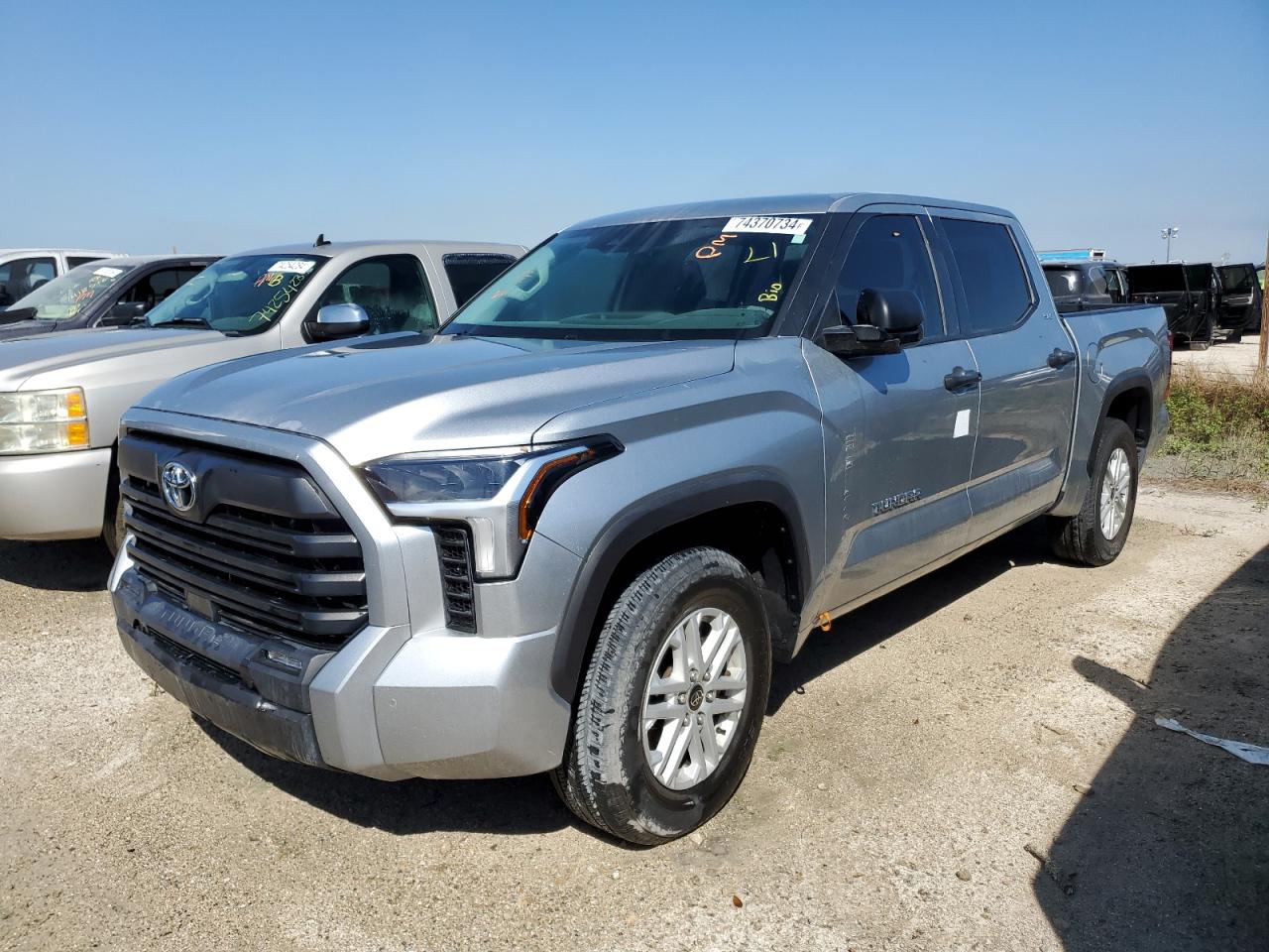 TOYOTA TUNDRA CRE 2023
