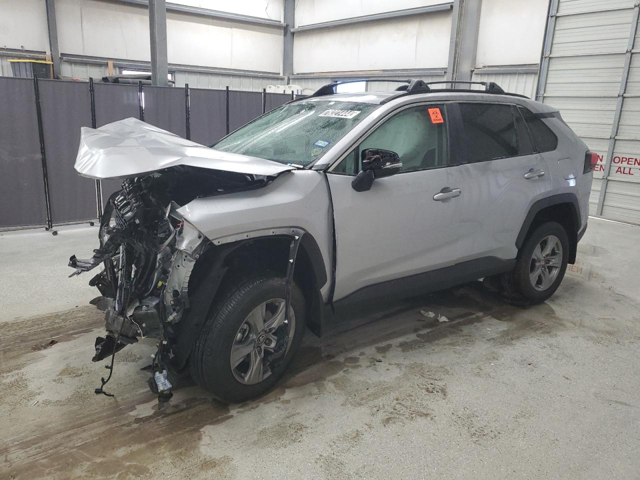 TOYOTA RAV4 XLE 2024