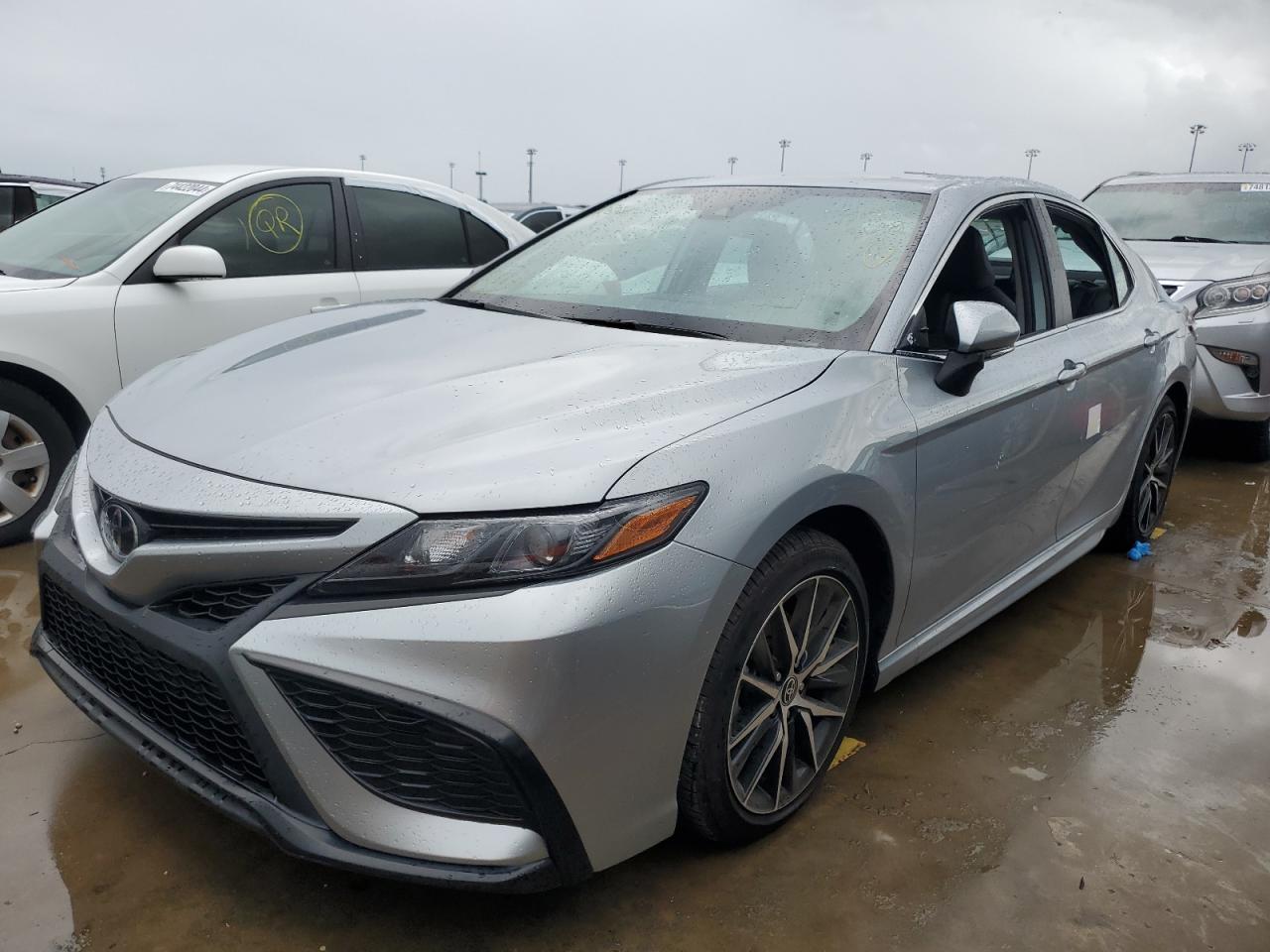 TOYOTA CAMRY SE N 2024
