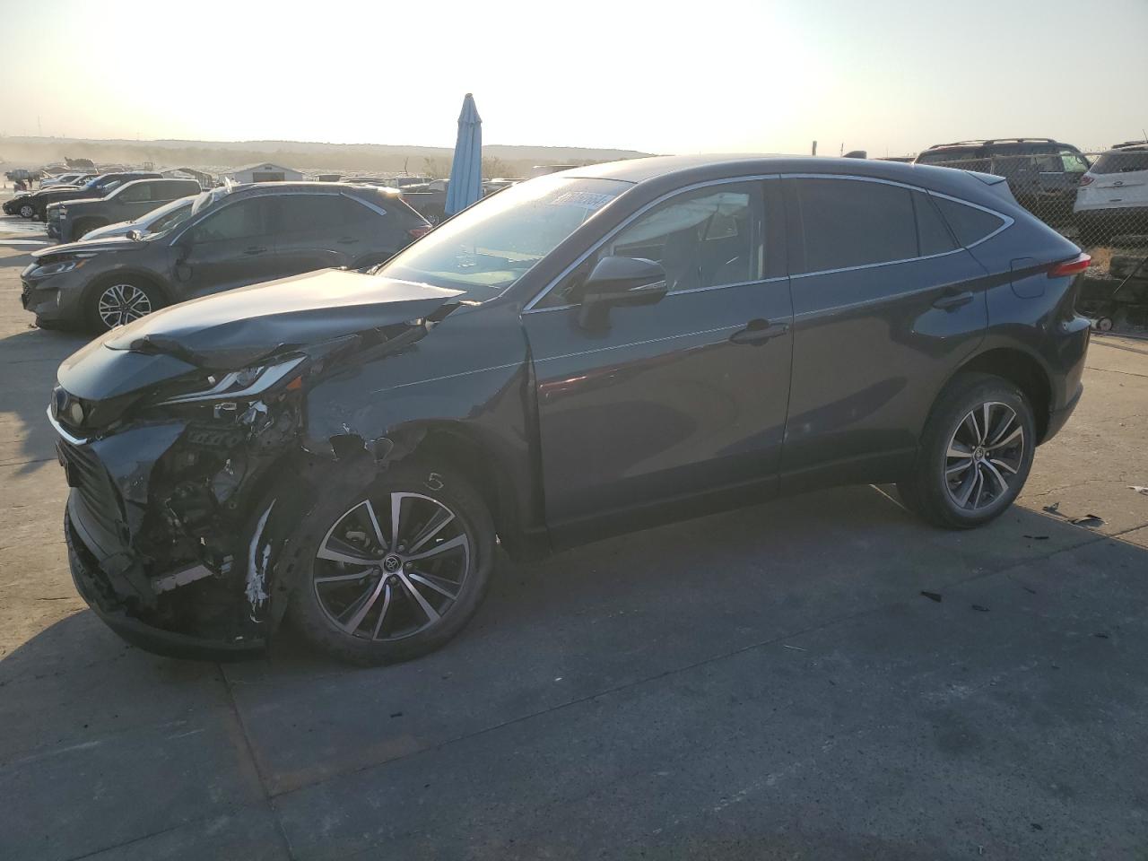 TOYOTA VENZA LE 2023