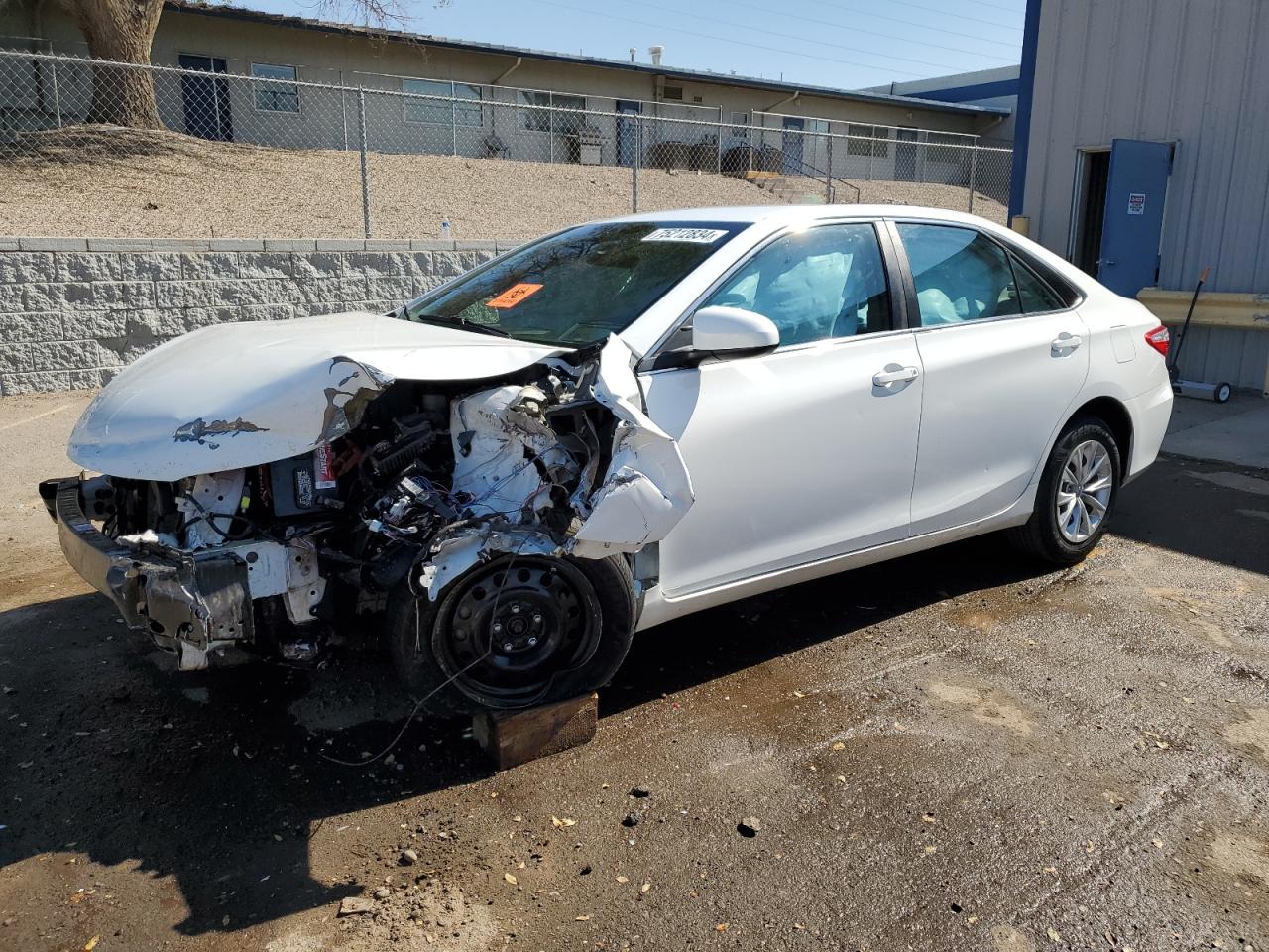 TOYOTA CAMRY LE 2015
