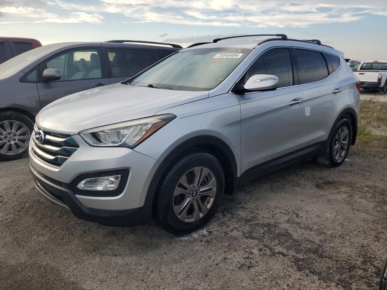HYUNDAI SANTA FE S 2015