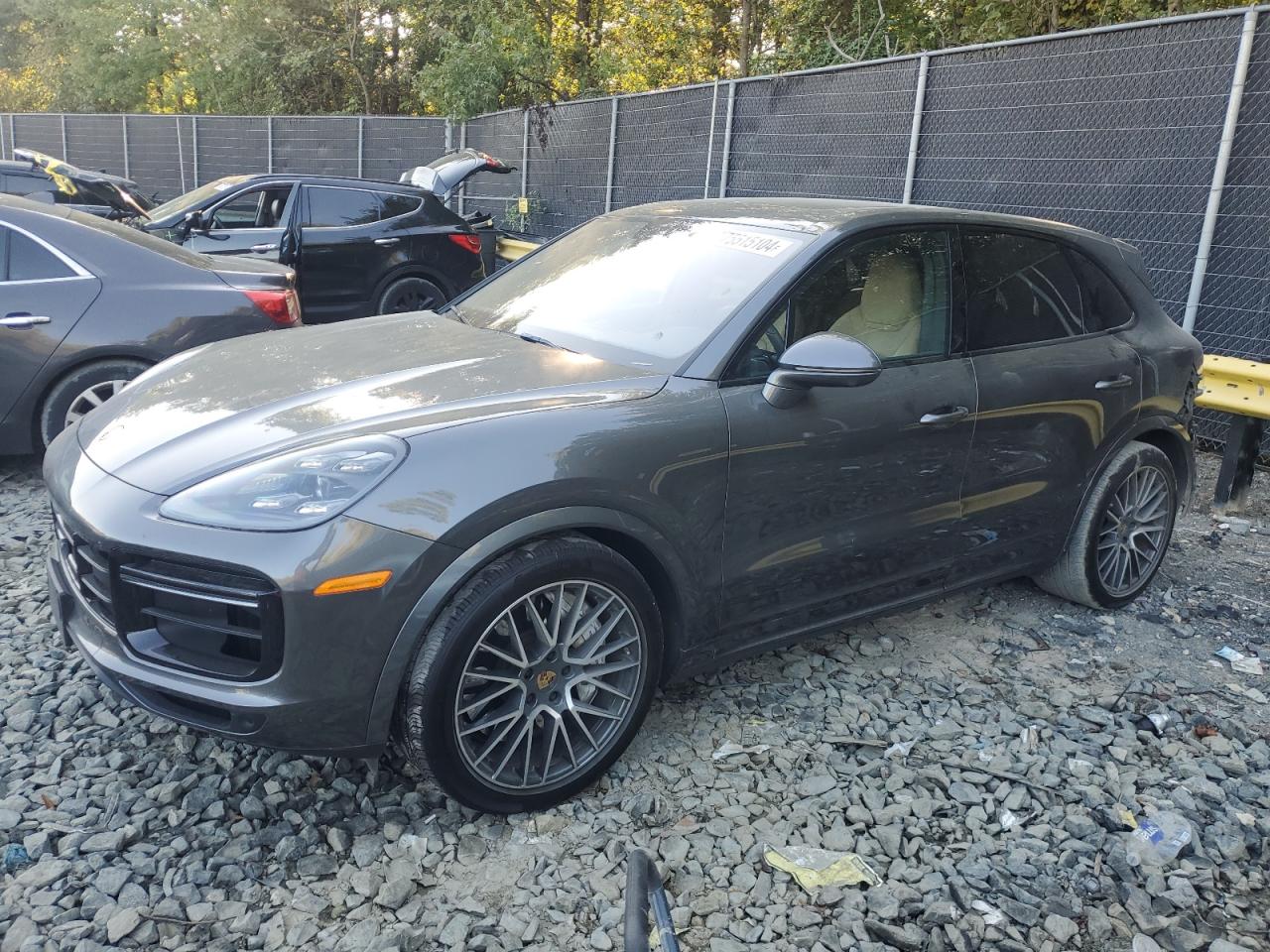 PORSCHE CAYENNE TU 2022