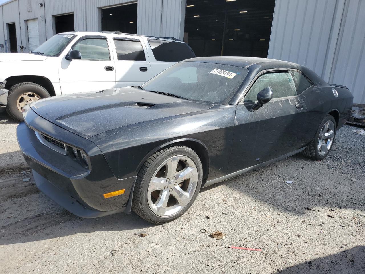 DODGE CHALLENGER 2013