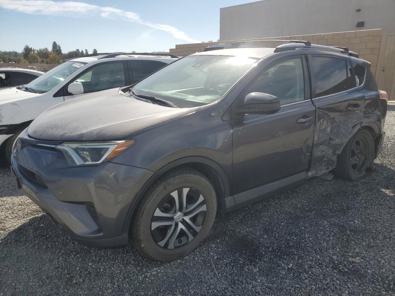 TOYOTA RAV4 LE 2018