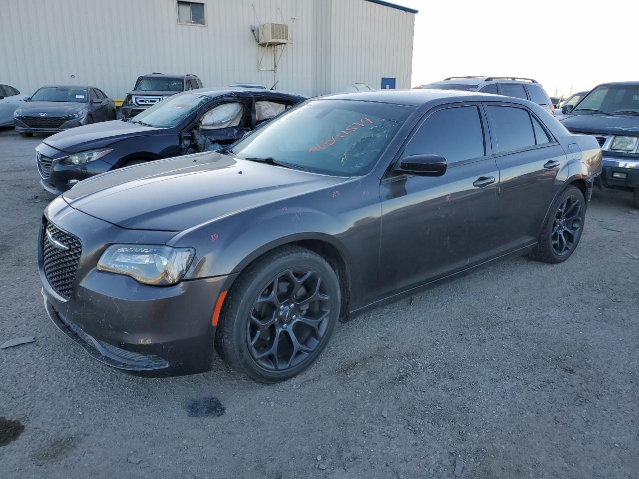 CHRYSLER 300 TOURIN 2019