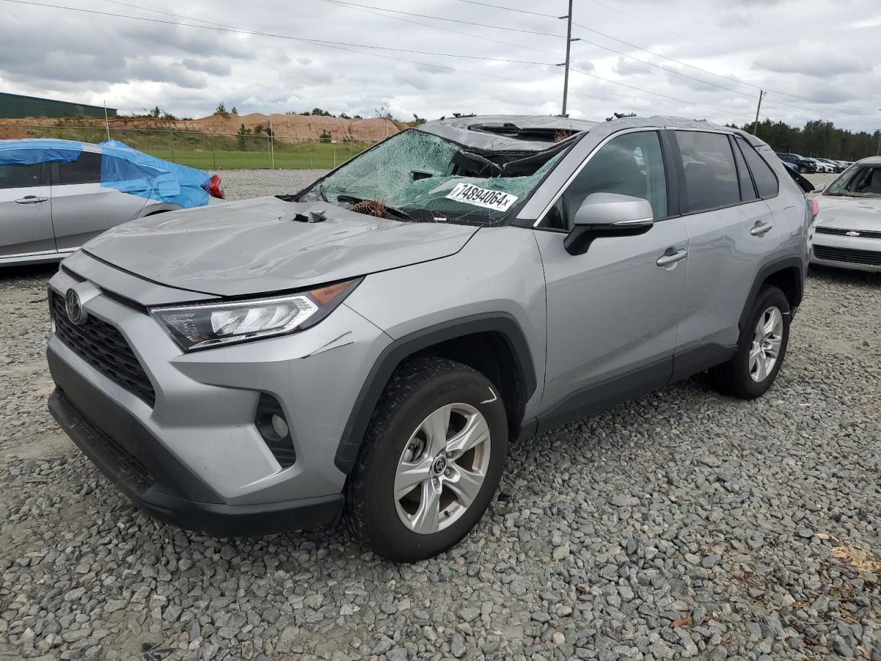 TOYOTA RAV4 XLE 2021
