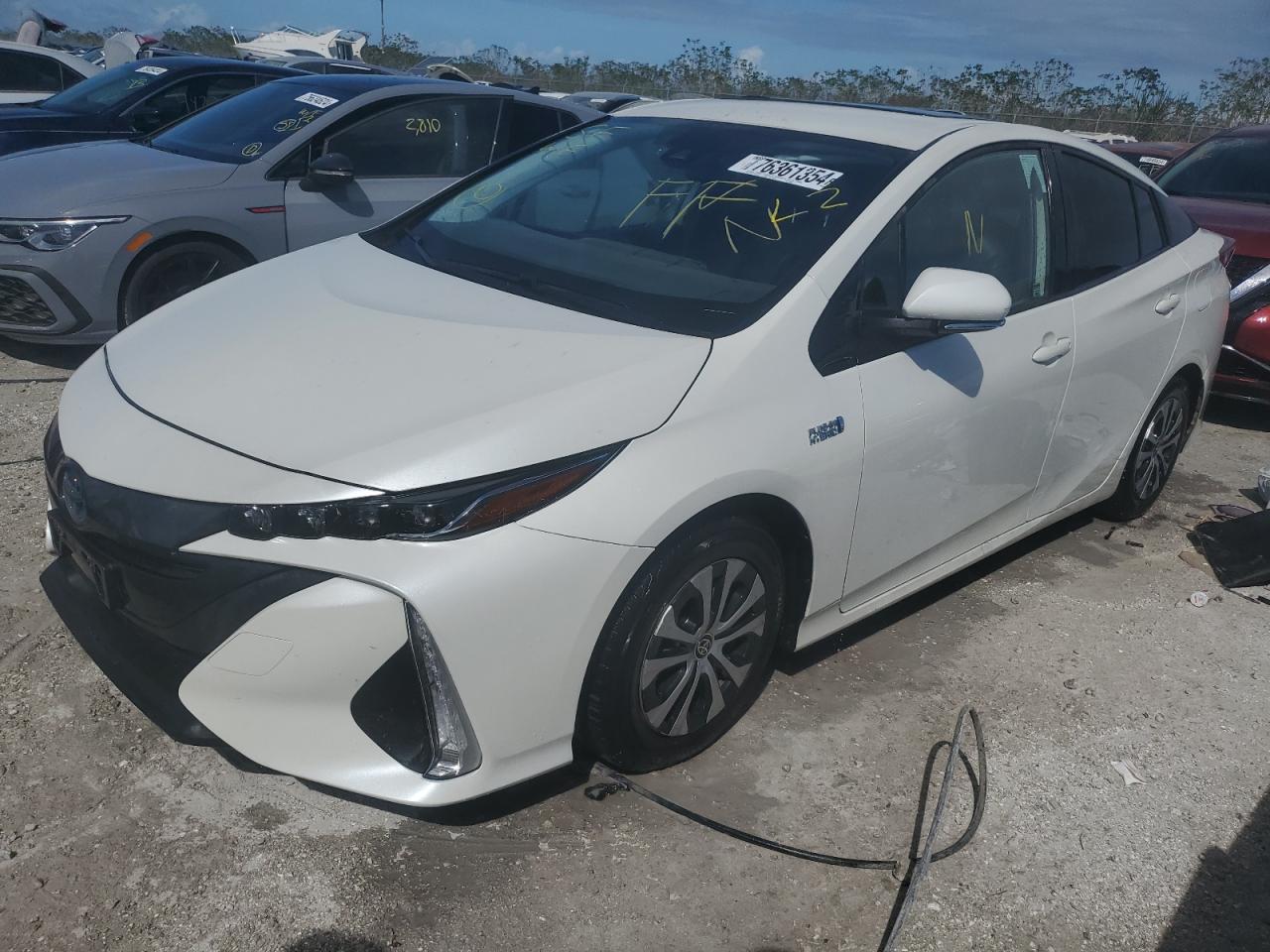 TOYOTA PRIUS PRIM 2020