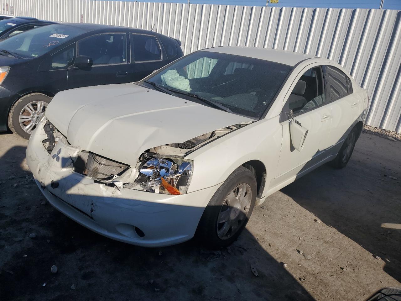 MITSUBISHI GALANT ES 2005