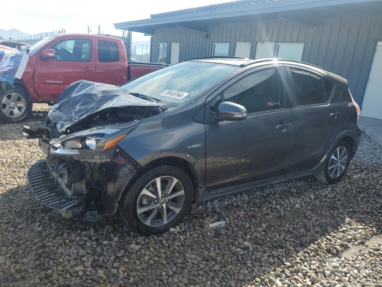 TOYOTA PRIUS C 2018