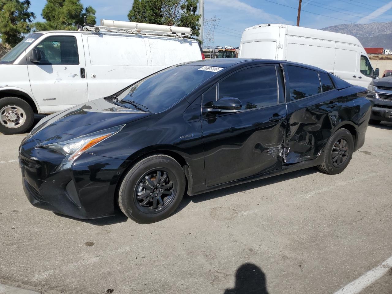 TOYOTA PRIUS 2018