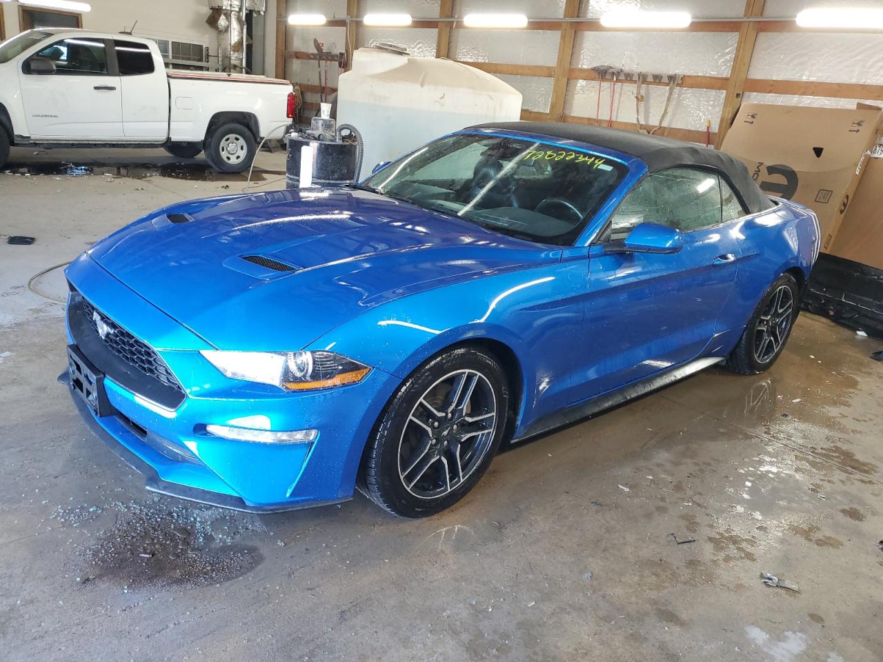 FORD MUSTANG 2021