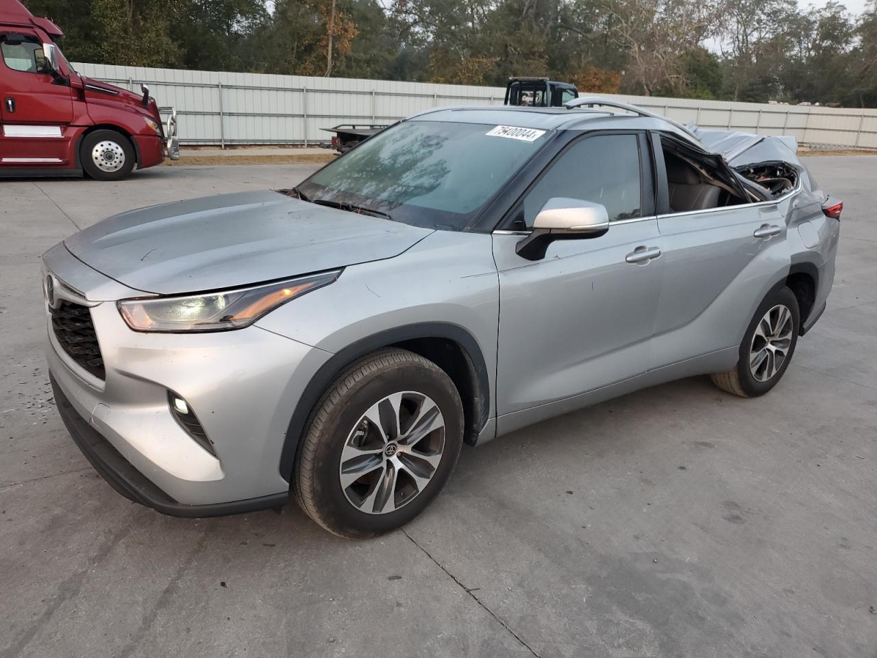 TOYOTA HIGHLANDER 2023