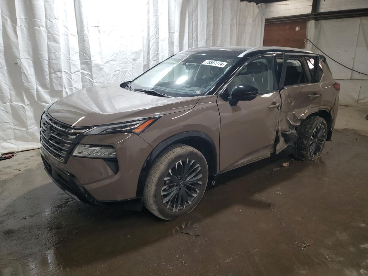 NISSAN ROGUE PLAT 2024