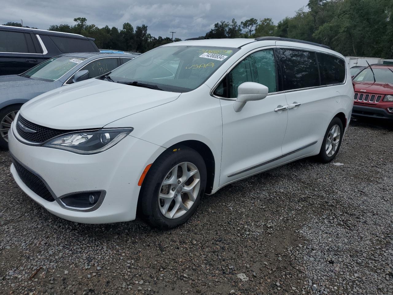 CHRYSLER PACIFICA T 2017