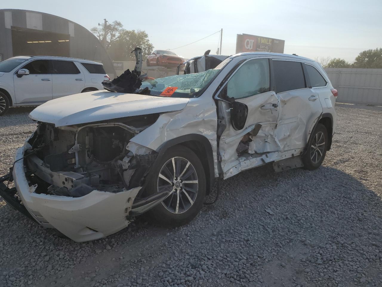 TOYOTA HIGHLANDER 2019